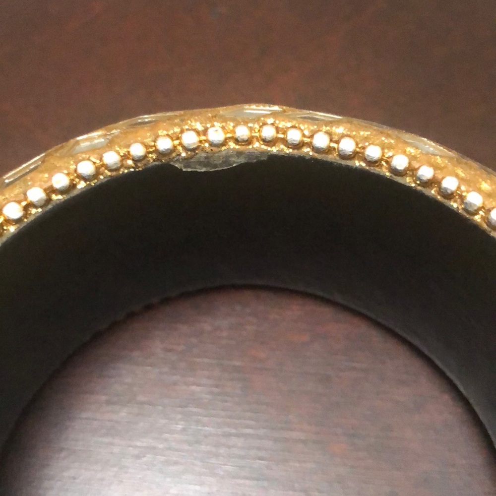 Gold Bangle - Picture 4 of 4